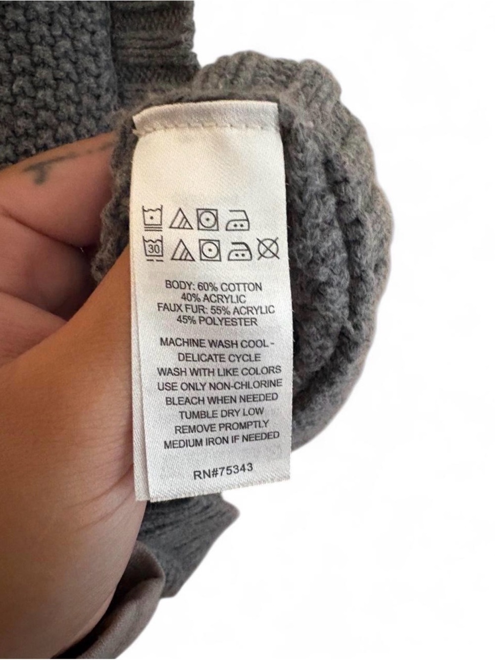Sleeveless Gray Cowl Neck Knit Vest with Faux Fur Trim - Picture 3 of 6